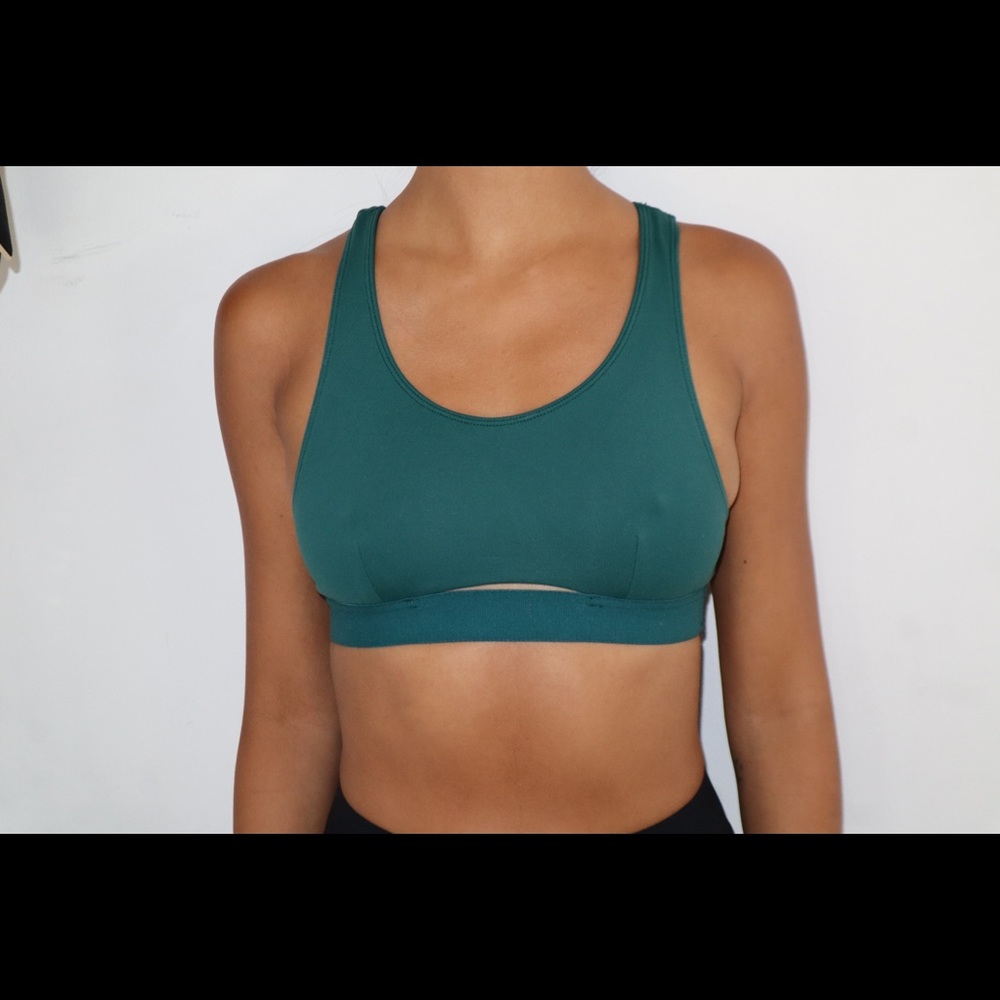 Alo Yoga Sports Bra